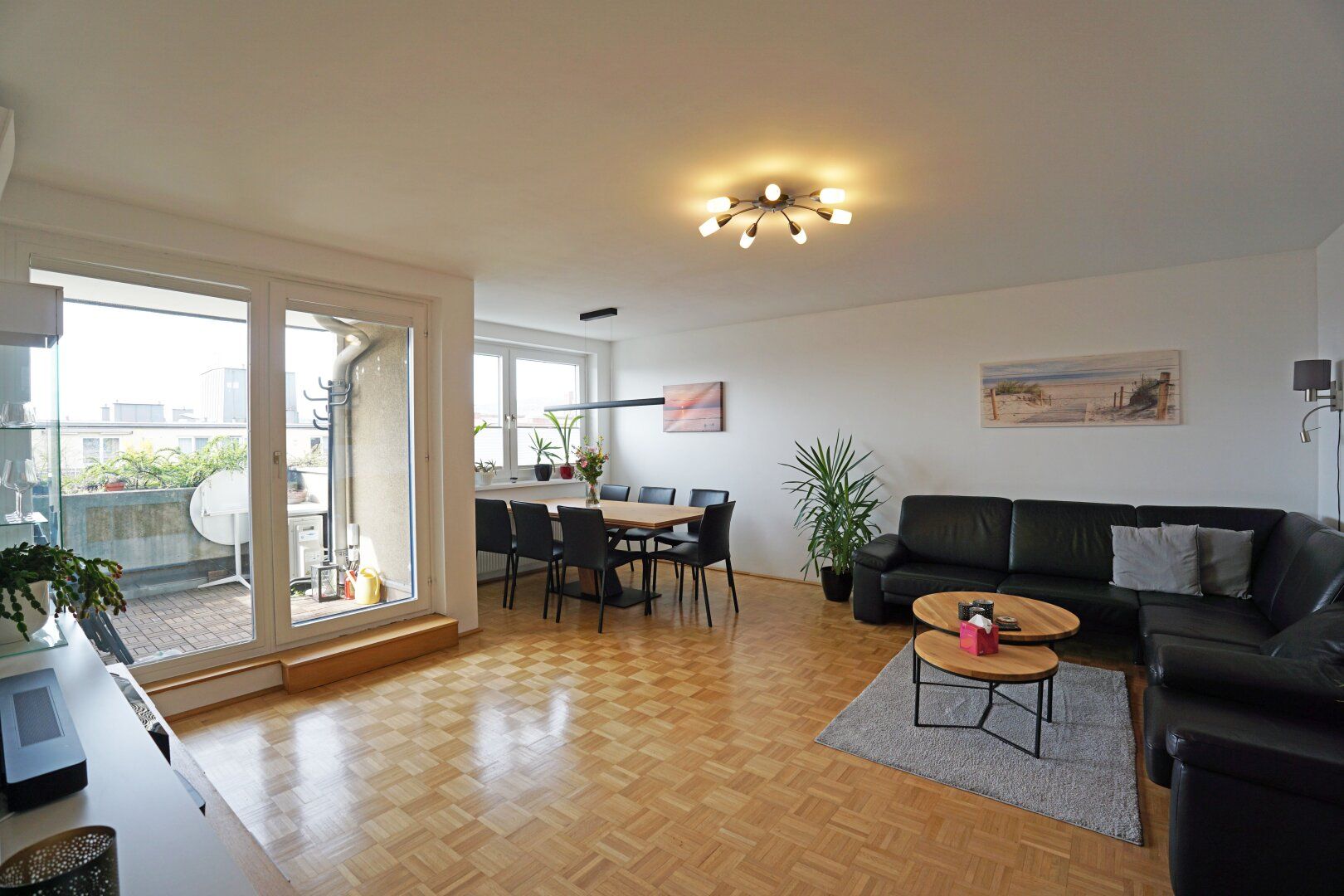 Tolle 4-Zimmer-Eigentumswohnung mit Loggia und Garagenplatz in Baumgarten