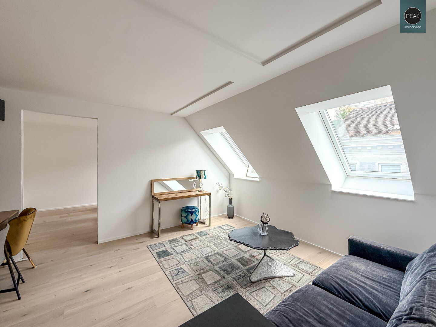 Erstbezug: Dachgeschoss - Apartment (klimatisiert) inkl. Einbauküche und hochwertiger Ausstattung im trendigen Ottakring!