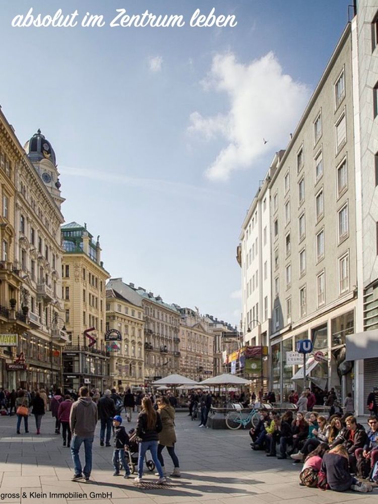 Ursüße, sympathische, hoch oben gelegene, architektonische ungewöhnliche, zentral gelegene Wohnung