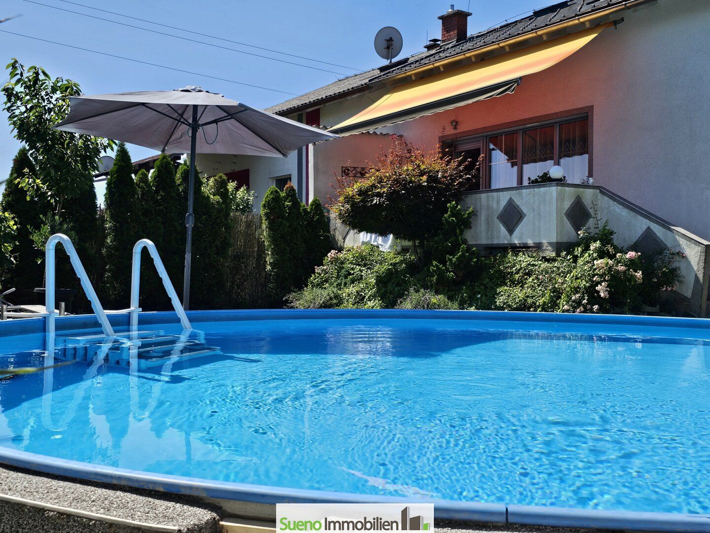 Feines (Doppel) Haus Pool, Keller, EG, DG und Garage