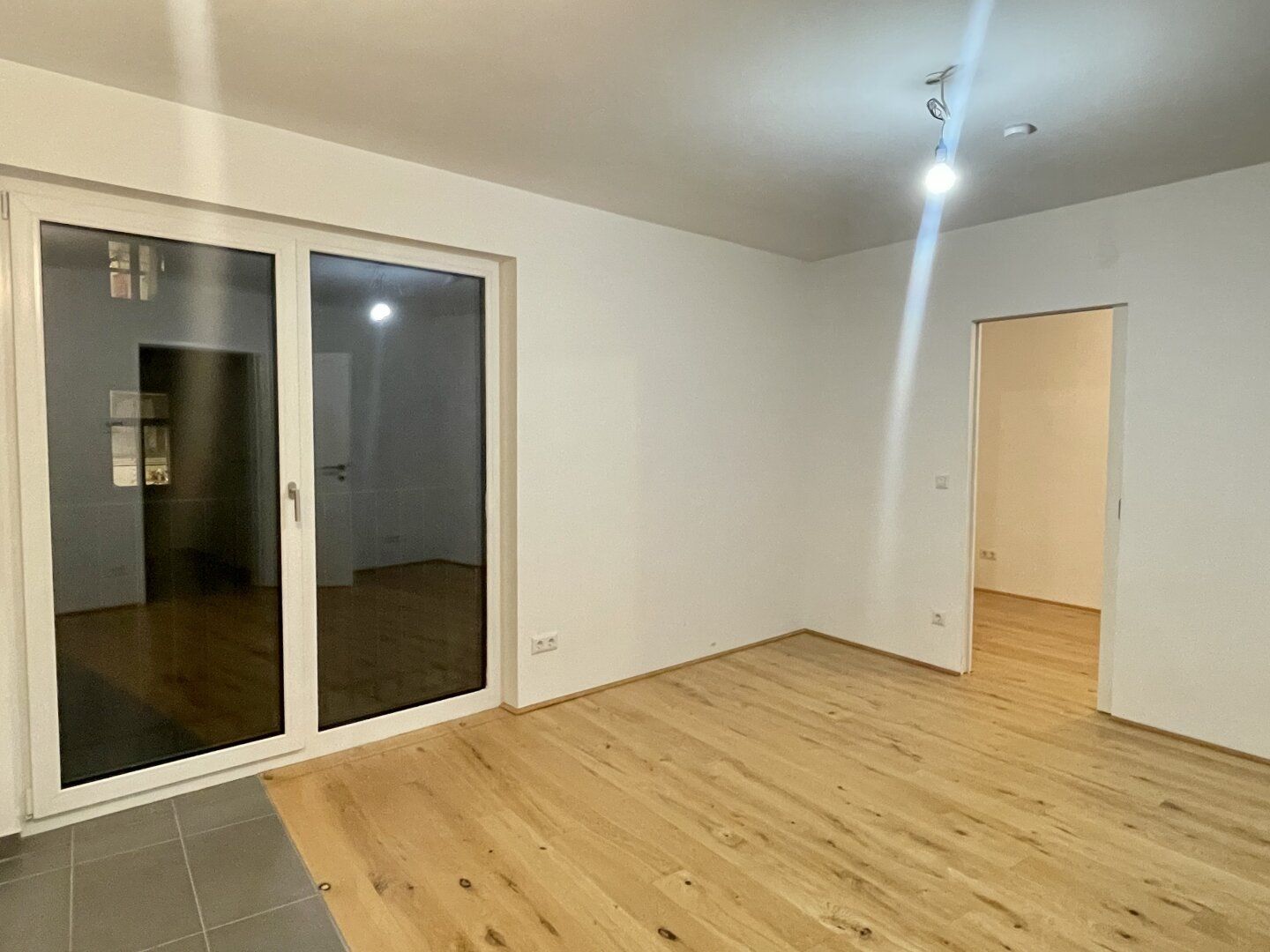 2-Zimmer Wohnung | Thaliastraße | Billa im Haus | 4. Liftstock