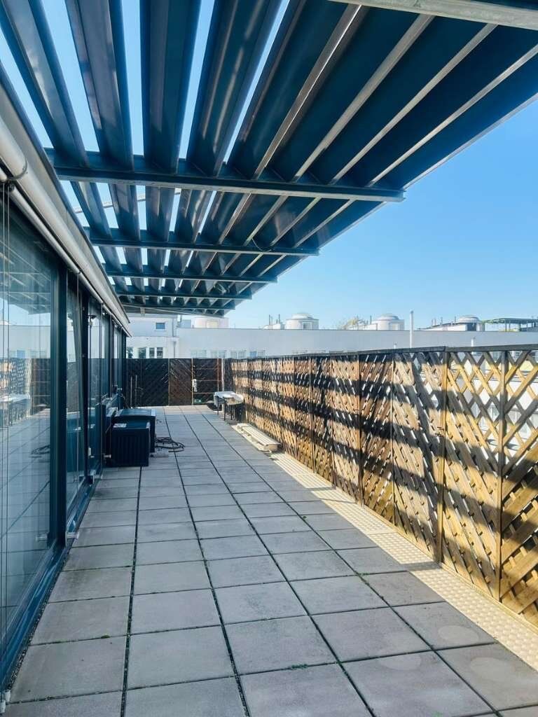 ** 100m² Dachterrasse ** großzügige Dachgeschosswohnung