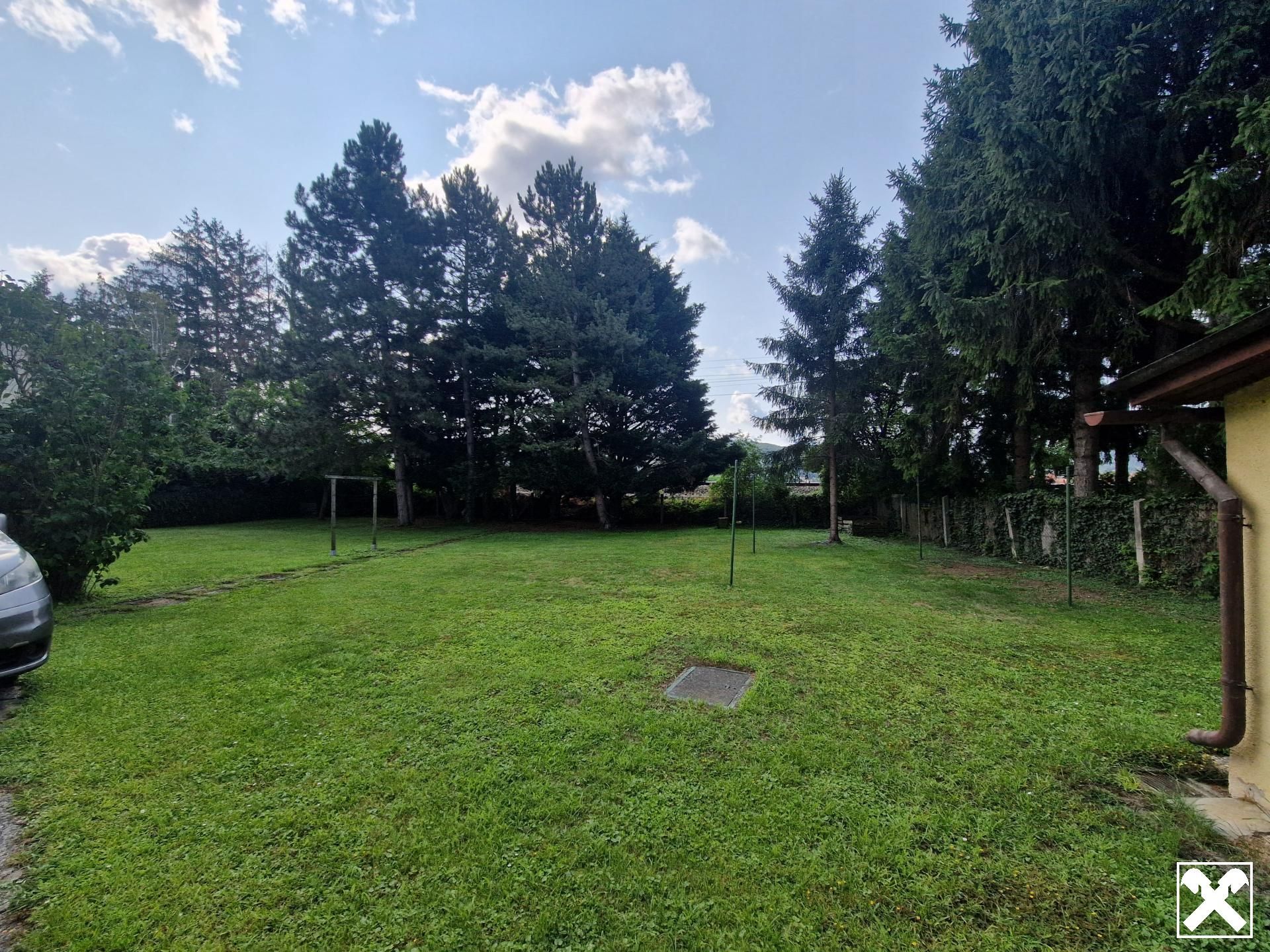 SANIERUNGSBEDÜRFTIGE JAHRHUNDERTWENDEVILLA ALS FAMILIENWOHNTRAUM IN BESTLAGE - View 4