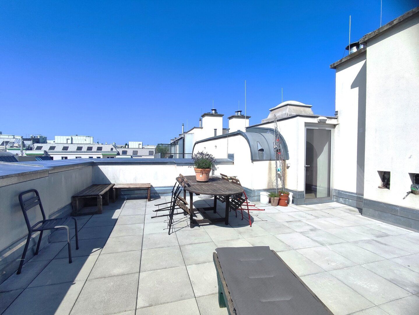 LOFTARTIGES WOHNEN - Sonnige Gemeinschafts-Dachterrasse