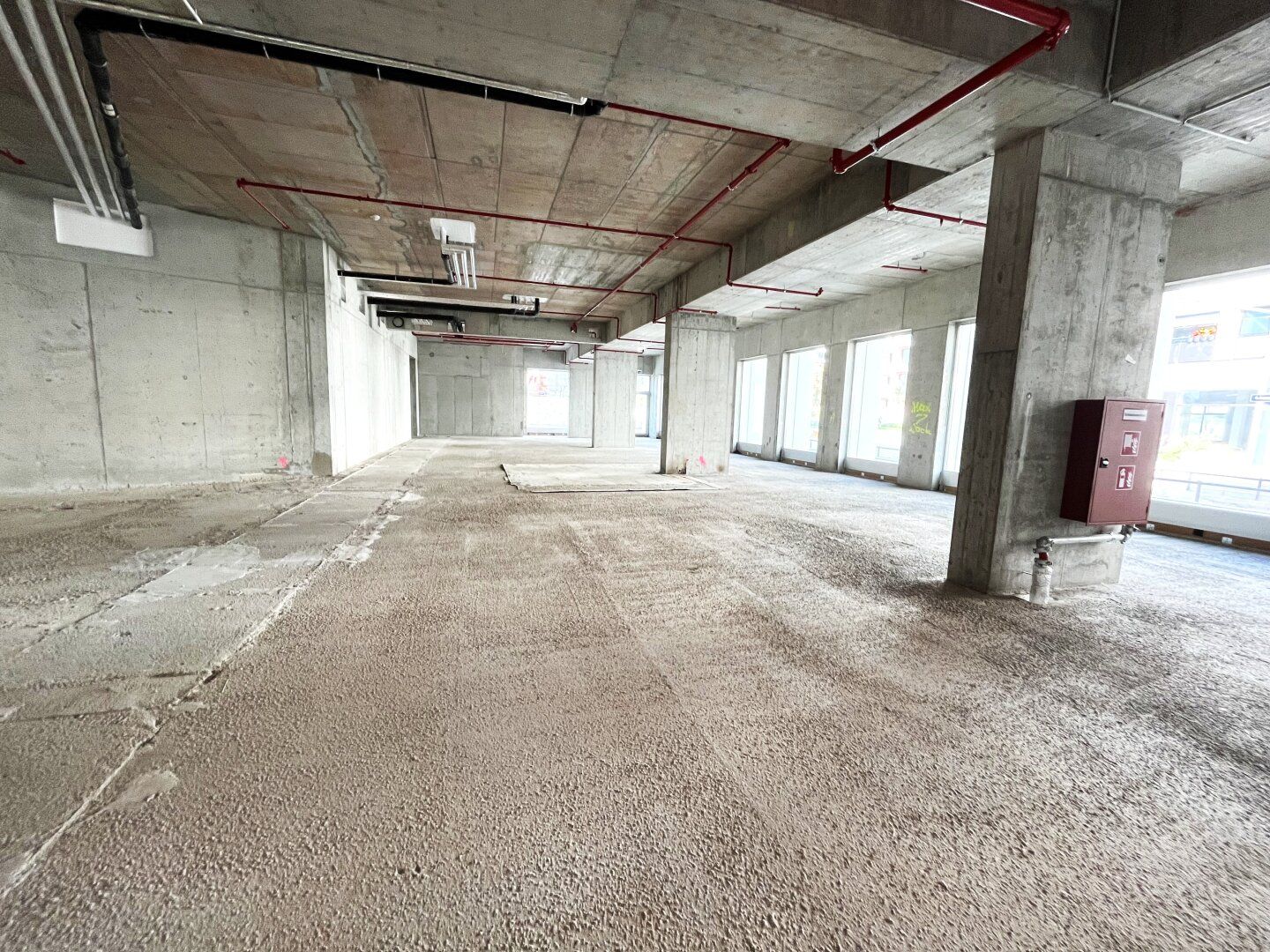 ## Ihr GESCHÄFTSLOKAL im Herzen des NORDBAHNVIERTELS ## - Mehr