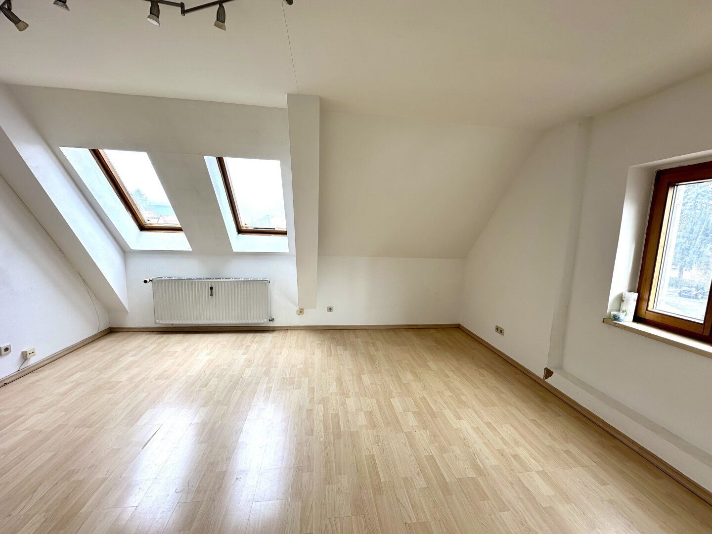 Schöne 2-Zimmer-Wohnung mit extra Küche im beliebten Grazer Bezirk Liebenau - PROVISIONSFREI! - Ansicht 2