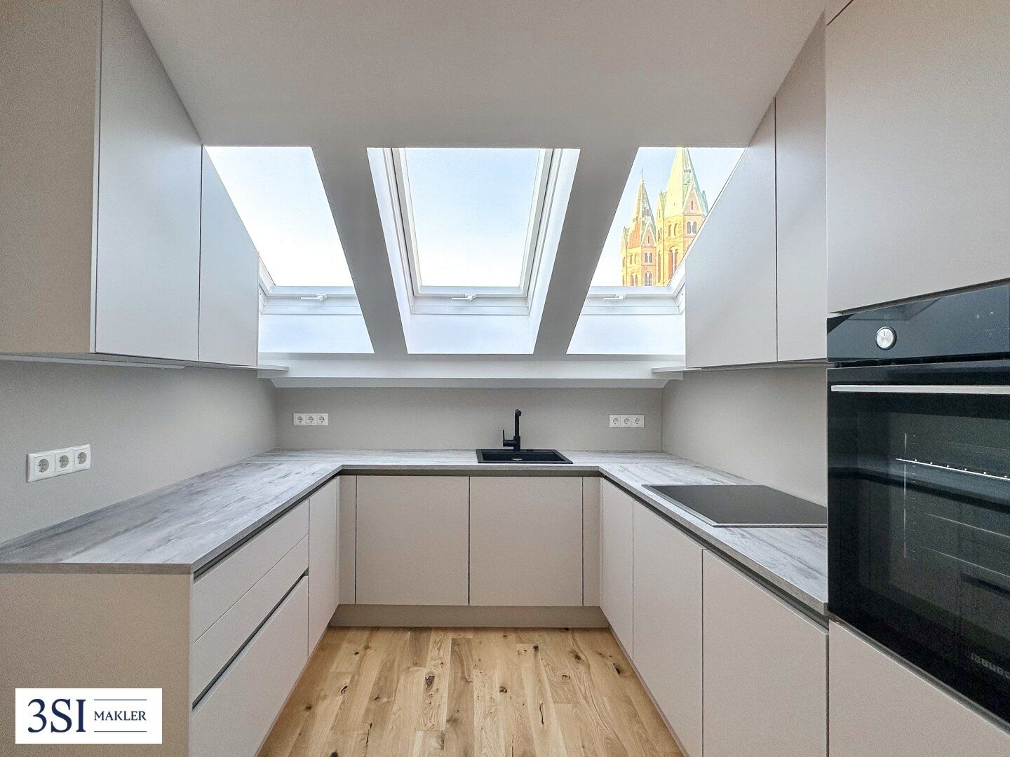 Elegantes Wohnen mit Wellness-Highlight: Dachgeschoßwohnung mit Terrasse und Sauna im 19. Bezirk – pohled 2