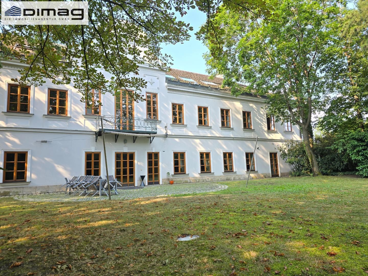 Auf den Spuren der Kaiserin - das Geheimnis eines Erfolges - phantastisches Landhaus mit Park - Ansicht 3