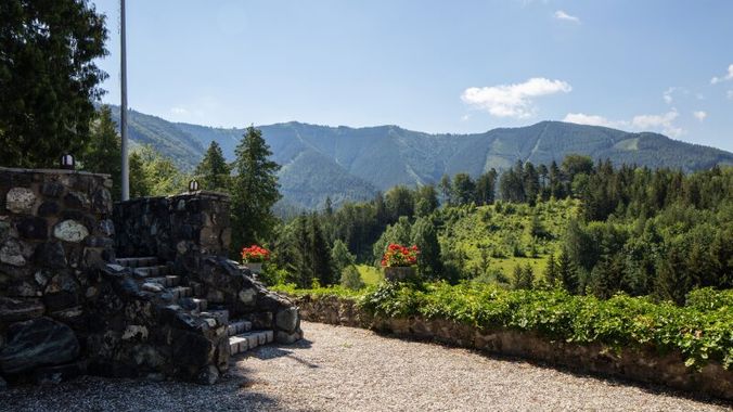 Terrasse mit Ausblick zum Unterberg