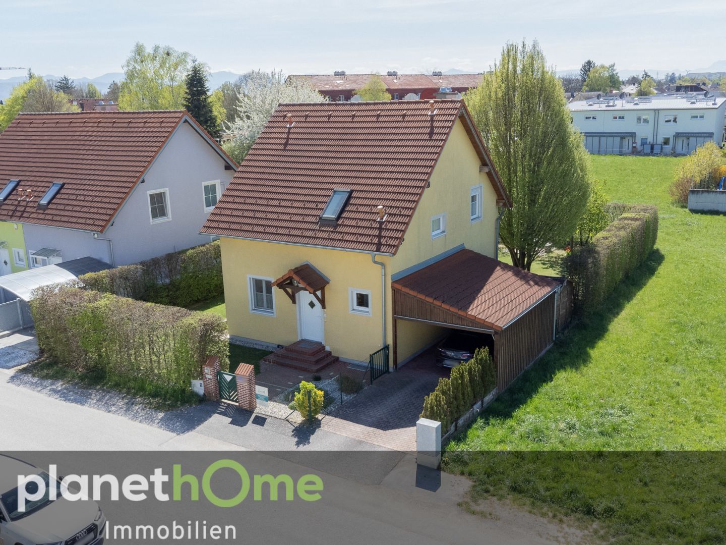 Modernes Einfamilienhaus in ruhiger Lage mit großzügigem Garten