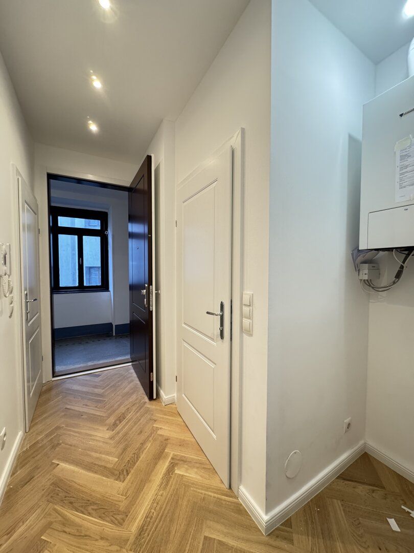 Erstbezug mit Altbauflair: Perfekte 3-Zimmer-Wohnung in Ruhelage