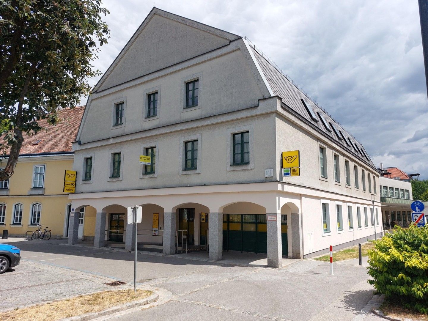 Geschäftsliegenschaft mit Wohnbaupotenzial in zentraler Lage