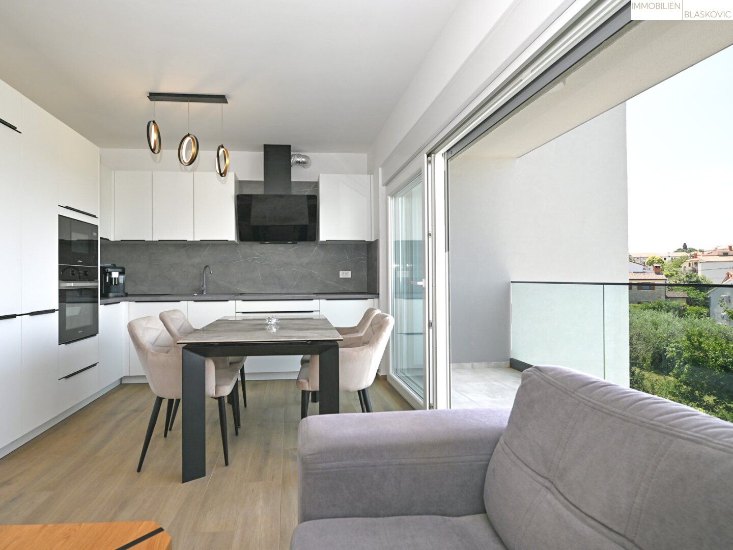 Wohnung – Tar