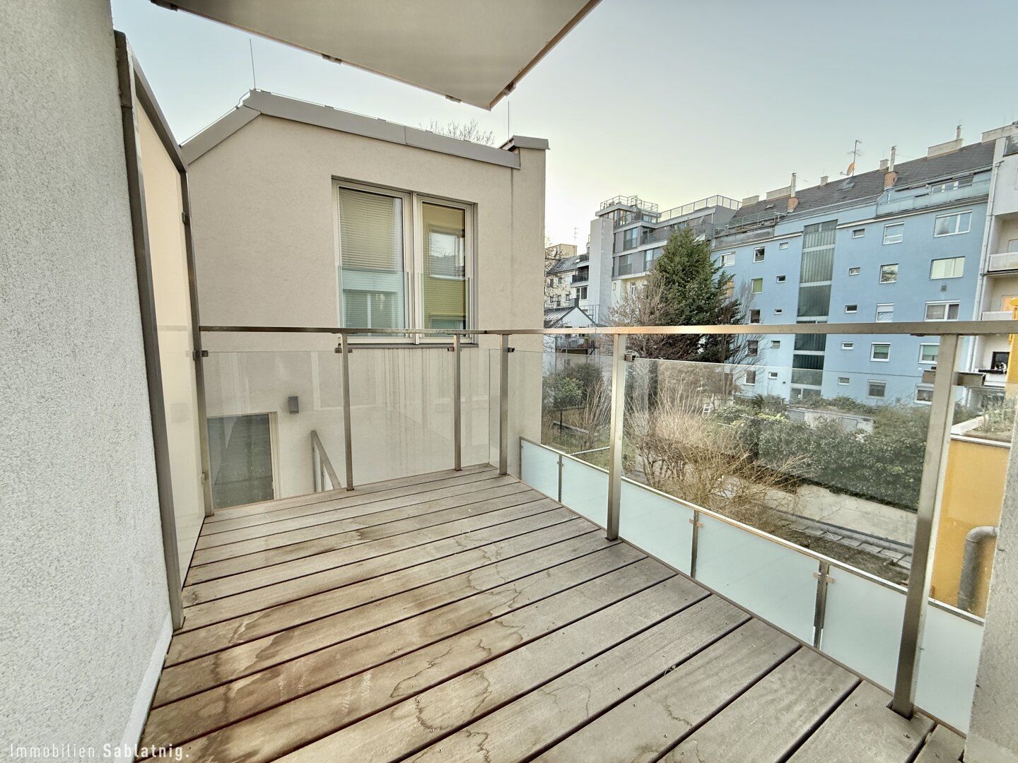 STYLISCHE WOHNUNG! Traumhafte Terrasse mit Grünblick!