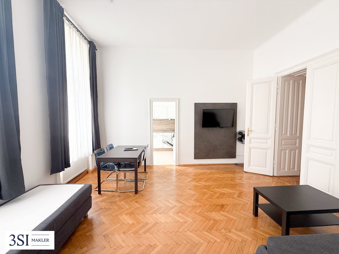 Toplage & Altbaucharme - 2-Zimmer-Wohnung in Mariahilf