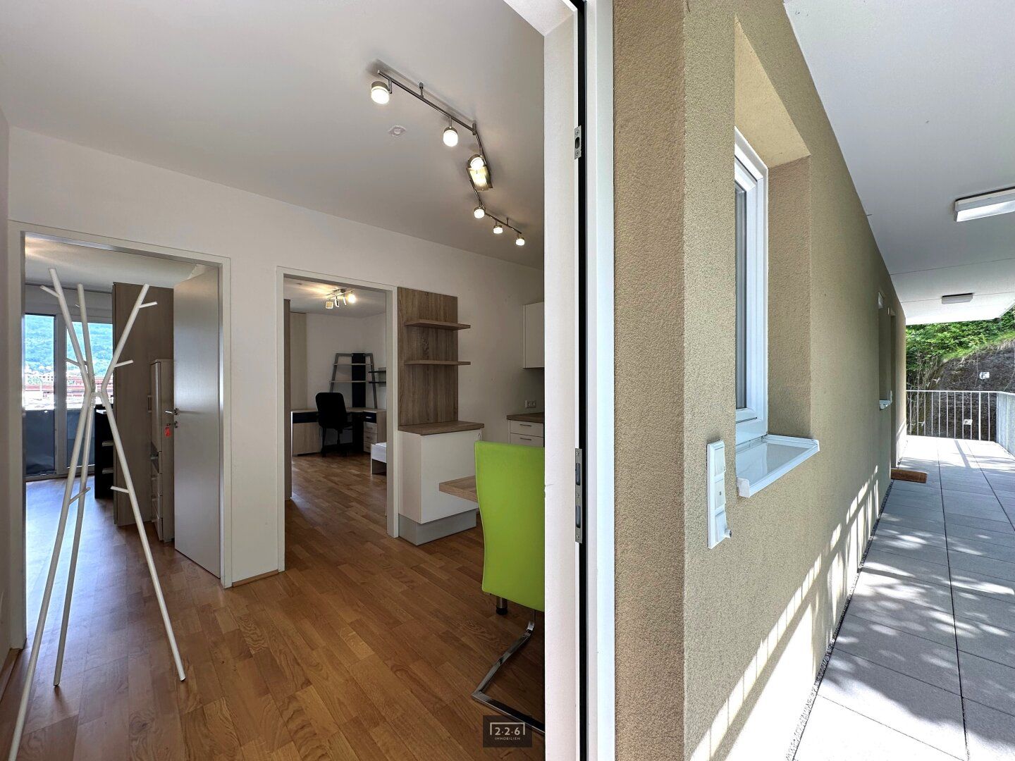 226 Immobilien: INNSBRUCK-WILTEN: 2-Zimmer-Wohnung mit Balkon und Nordkettenblick / inkl. Tiefgaragenabstellplatz