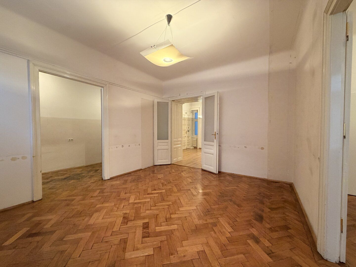 Kurzgasse - repräsentatives Altbaubüro Nähe U3/U6 Westbahnhof - Ansicht 2