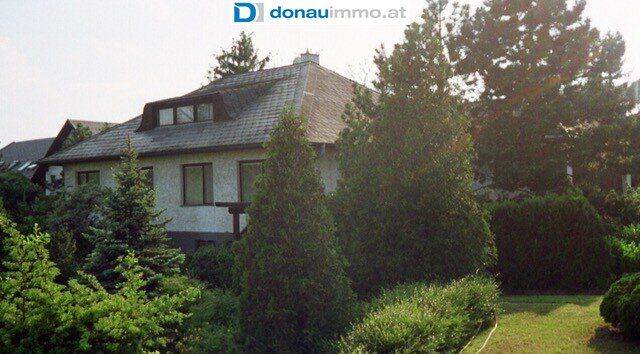 Villa mit 9 Zimmern, großen Terrassen und Doppelgarage in Tribuswinkel