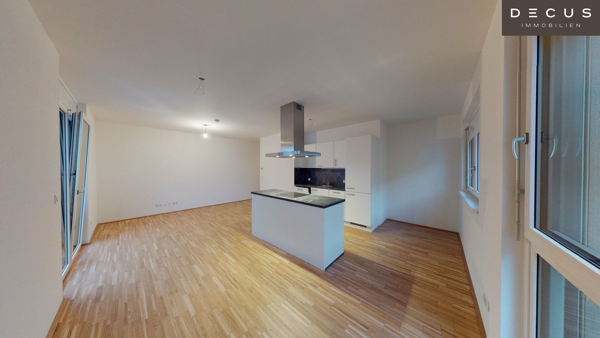/ 20 QM BALKON / NEUBAU / SÜD-OSTEN / AB AUGUST / NÄHE U3-ENKPLATZ / 3 ZIMMER / 4.STOCK
