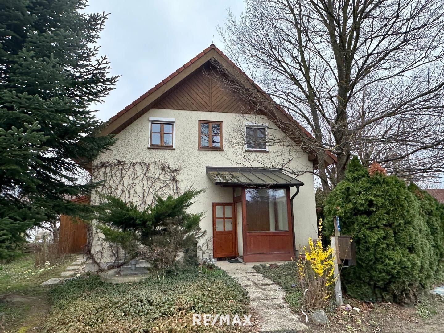Bezauberndes Einfamilienhaus mit wundervollem Garten