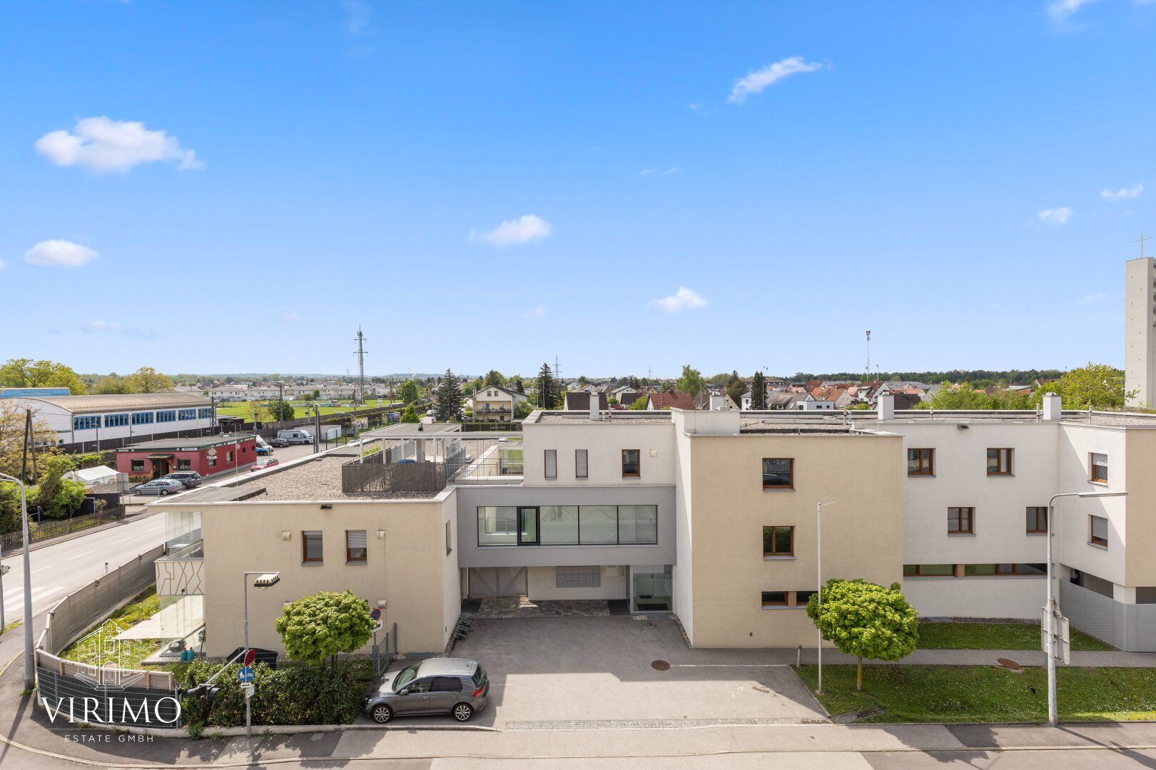 Attraktive 3-Zimmer-Wohnung mit Balkon und Tiefgaragenplatz in zentraler Lage von Traun
