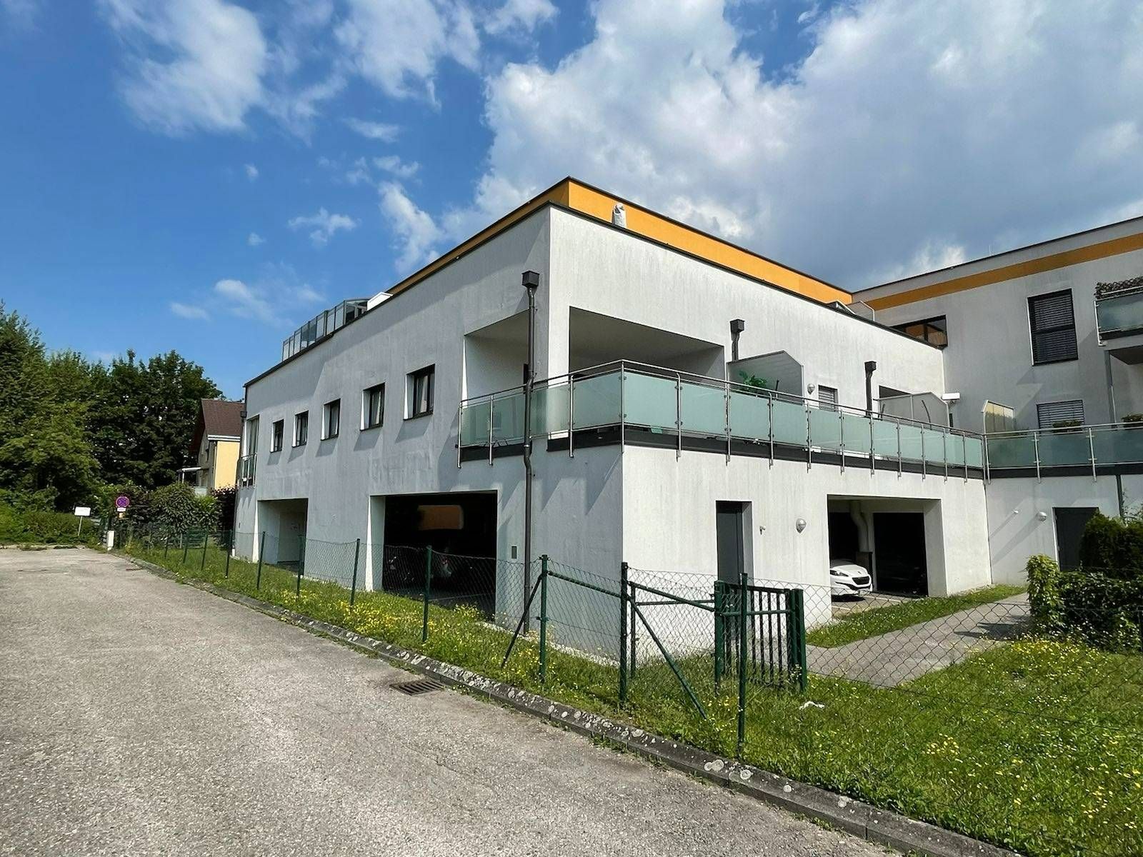 Sonnige Mietwohnung mit Terrasse und Parkplatz - Ihr neues Zuhause!