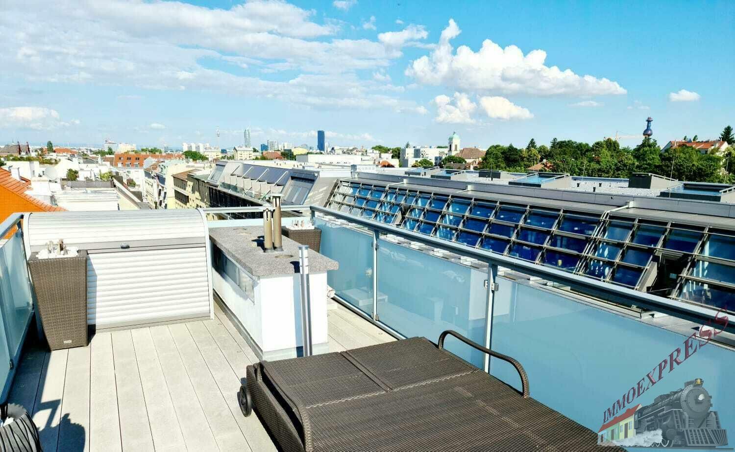 Wohnungs- Paket mit Garten, Garage, Sauna und Swimmingpool! 4 Wohnungen stilvoll renoviert! - Ansicht 2
