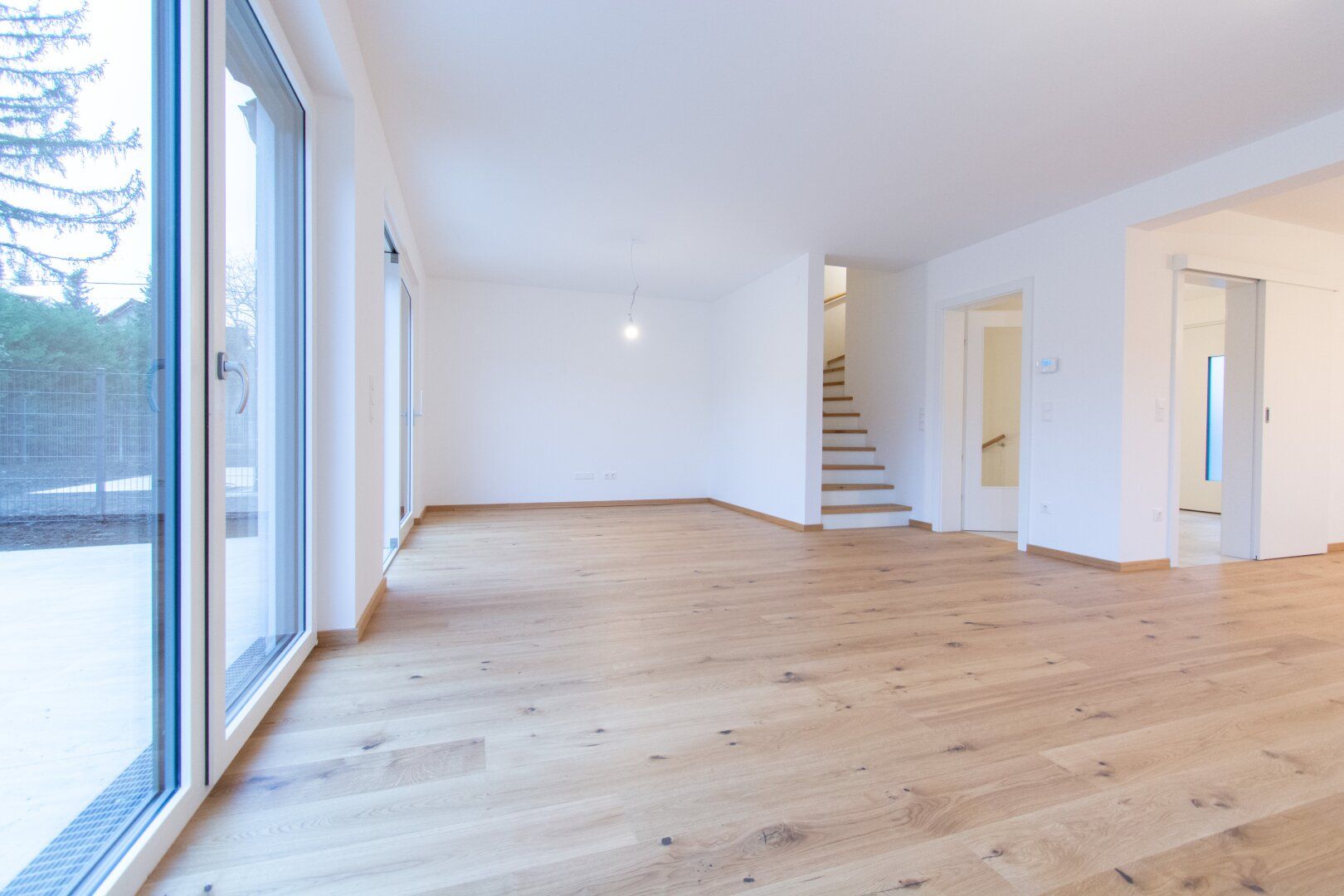 MODERNES EINFAMILIENHAUS - WOHNEN MIT STIL & KOMFORT in 1210 WIEN - View 2