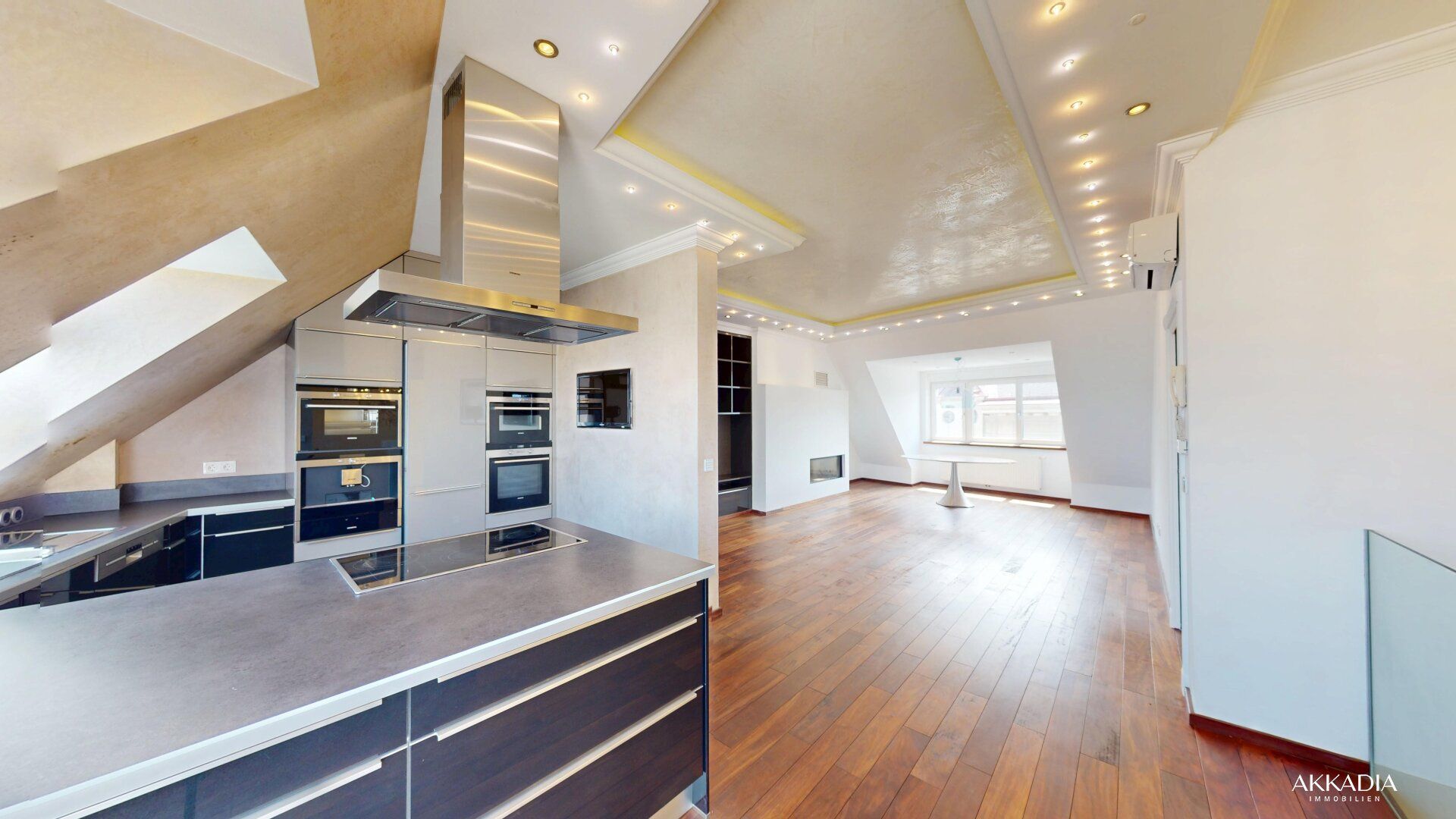 Penthouse mit 360° Weitblick - Exklusives Wohnerlebnis im 4. Bezirk auf zwei Ebenen (inkl. 2 Stellplätzen)