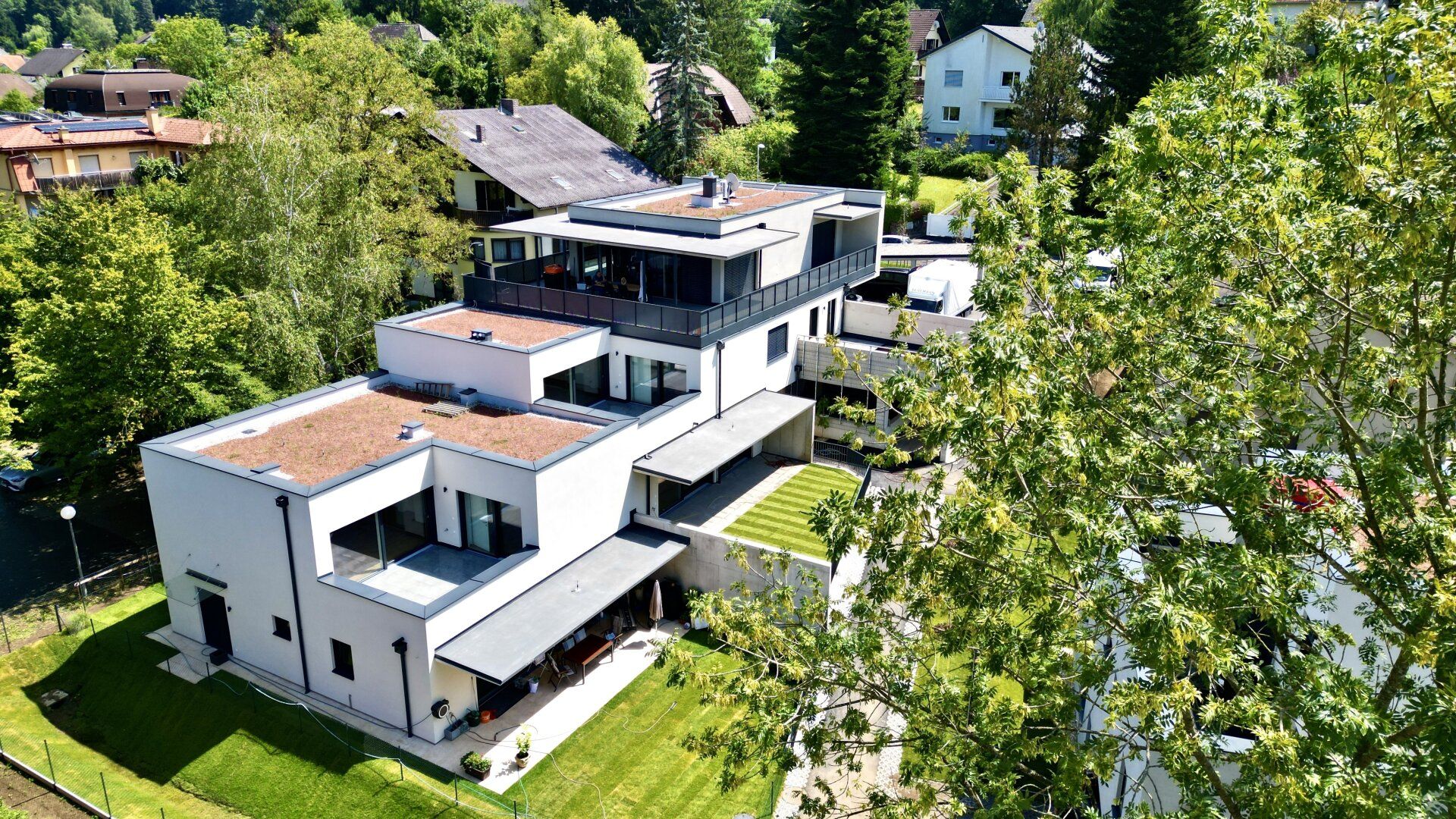 AB SOFORT I ERSTBEZUG I PROJEKT ELYSEE I NEUBAU-PROJEKT I TIEFGARAGE I MODERNER GRUNDRISS I TERRASSE I