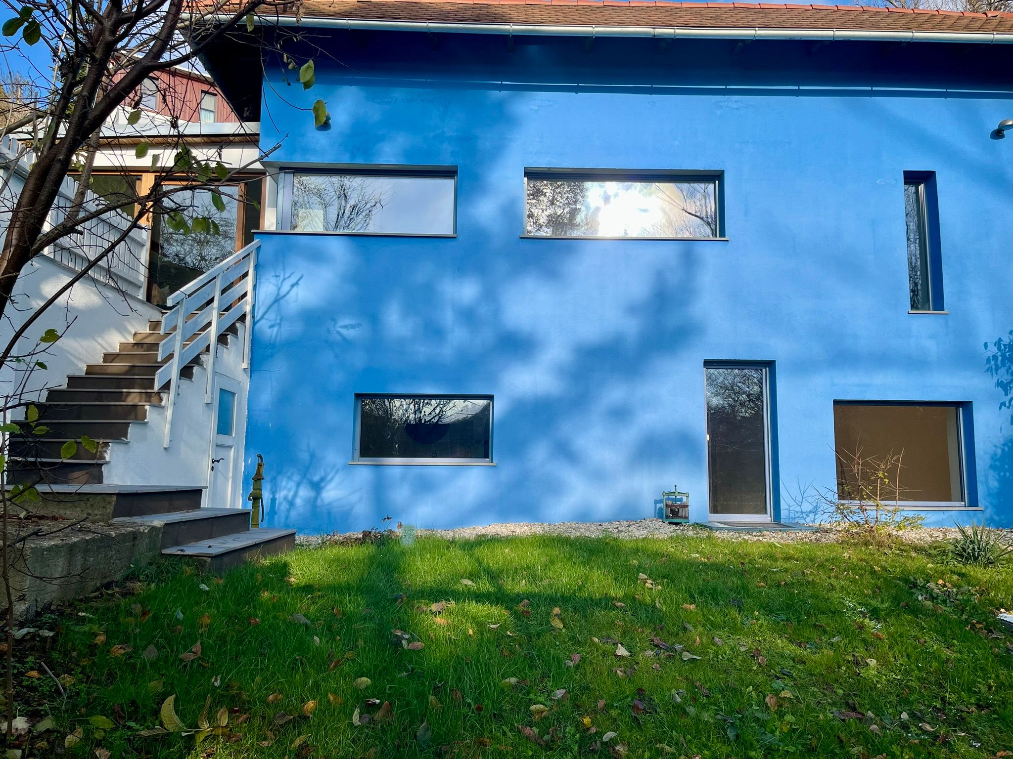 Einfamilienhaus in wunderschöner Ruhelage mit großem Wintergarten - Öffis in Reichweite