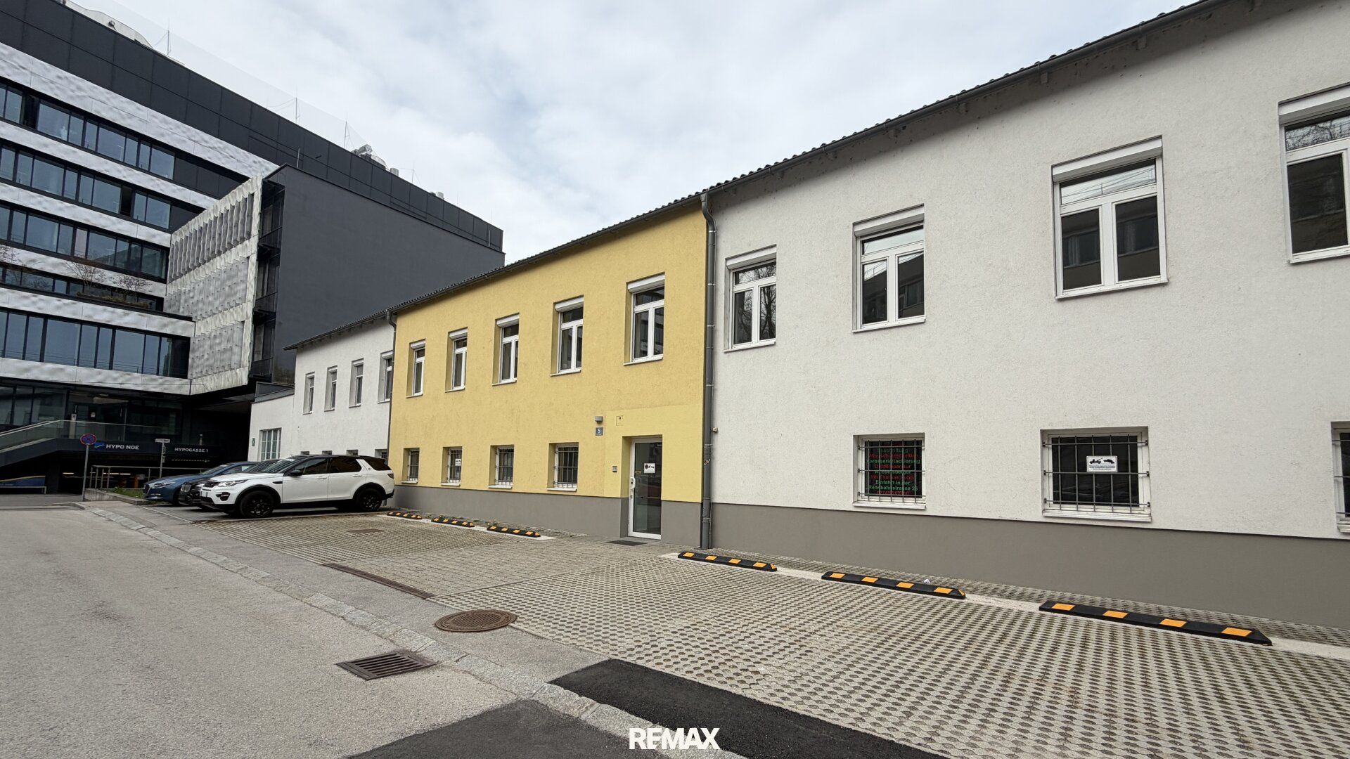 Büro nahe Regierungsviertel inkl. 10 Parkplätzen - Mehr