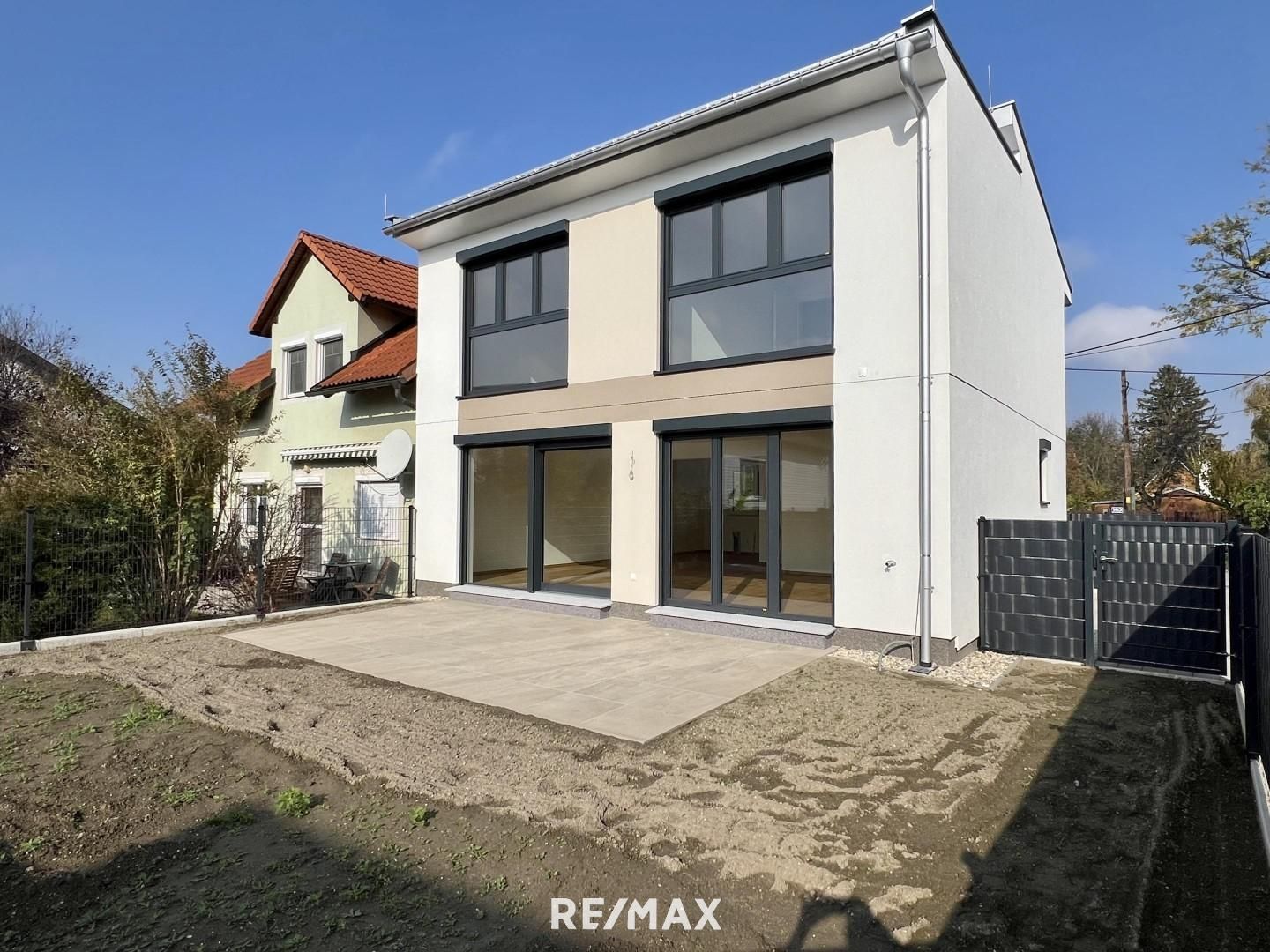 Luxuriöses Einzelhaus neben Lobau | Bezugsbereit