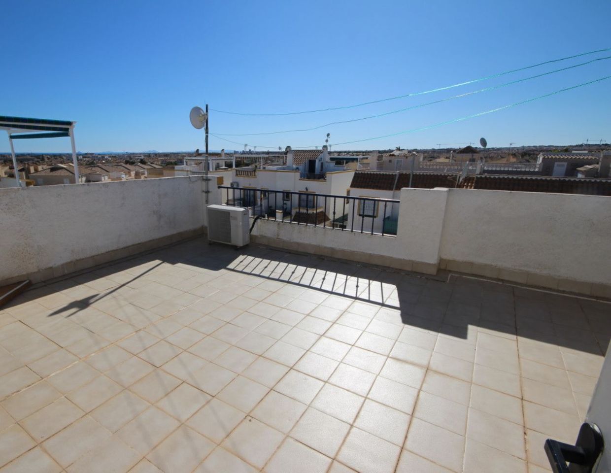 REIHEN-HAUS / COSTA BLANCA / 147.000,-