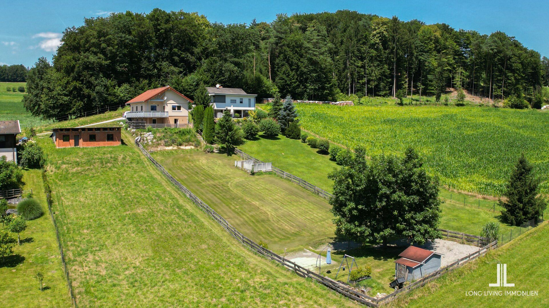 Einfamilienhaus in Sonnenlage mit großem Grundstück