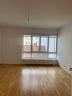 Studentenhit: Moderne 2-Zimmer-Wohnung in Graz: lichtdurchflutet, gepflegt, zentral, mit Aufzug - Nähe Kunsthaus und Nähe Bad zur Sonne!