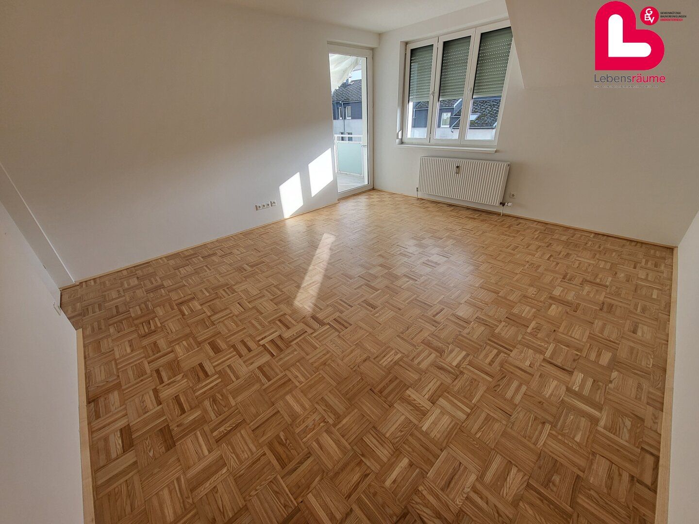 *3 Mon mietreduziert* Großzügige 3-Zimmer Wohnung mit sonniger Loggia - Visning 2