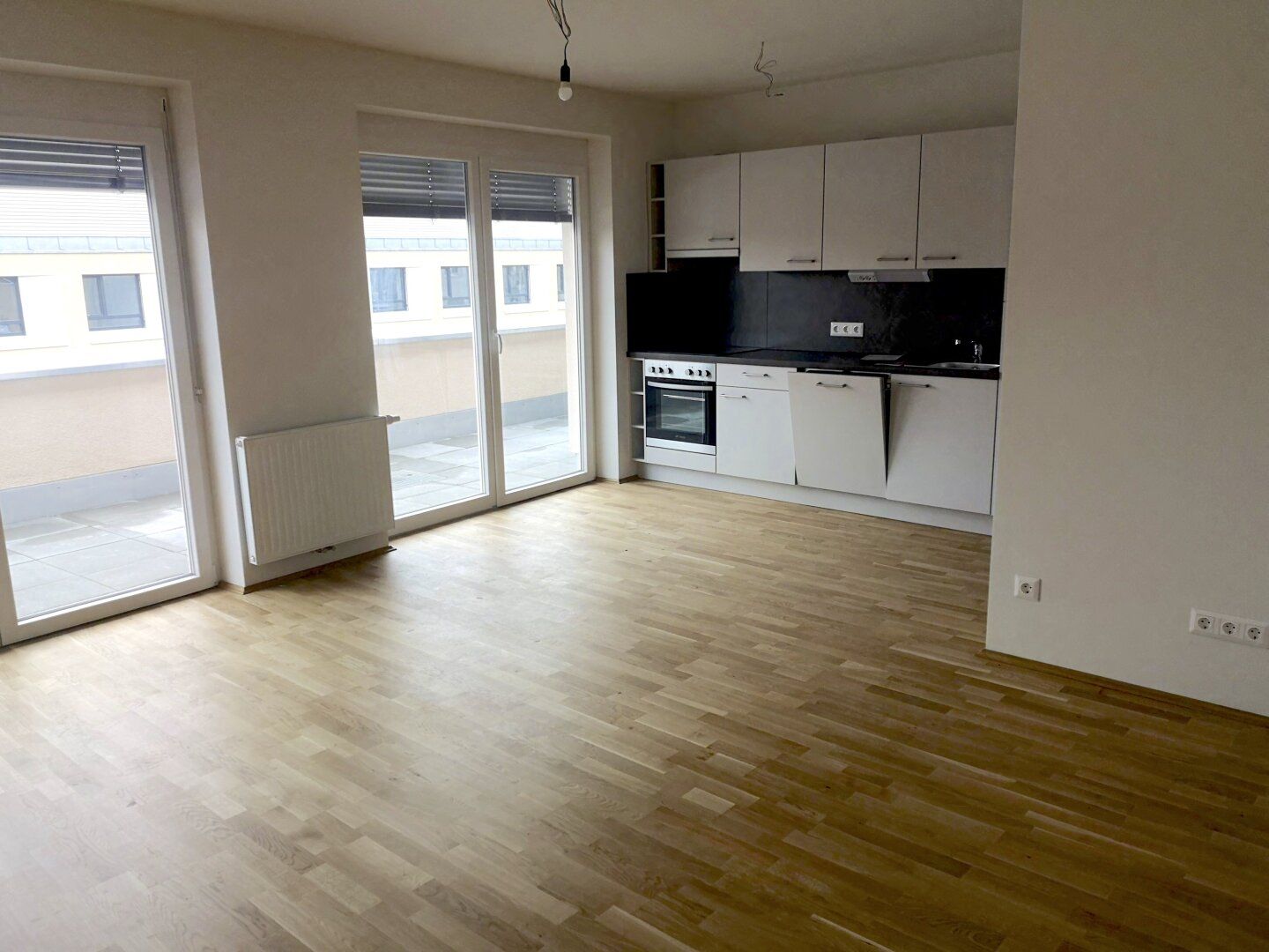 TRAUMHAFTE 3 Zimmer-Penthousewohnung mit 33m2 Dachterrasse in zentraler Lage