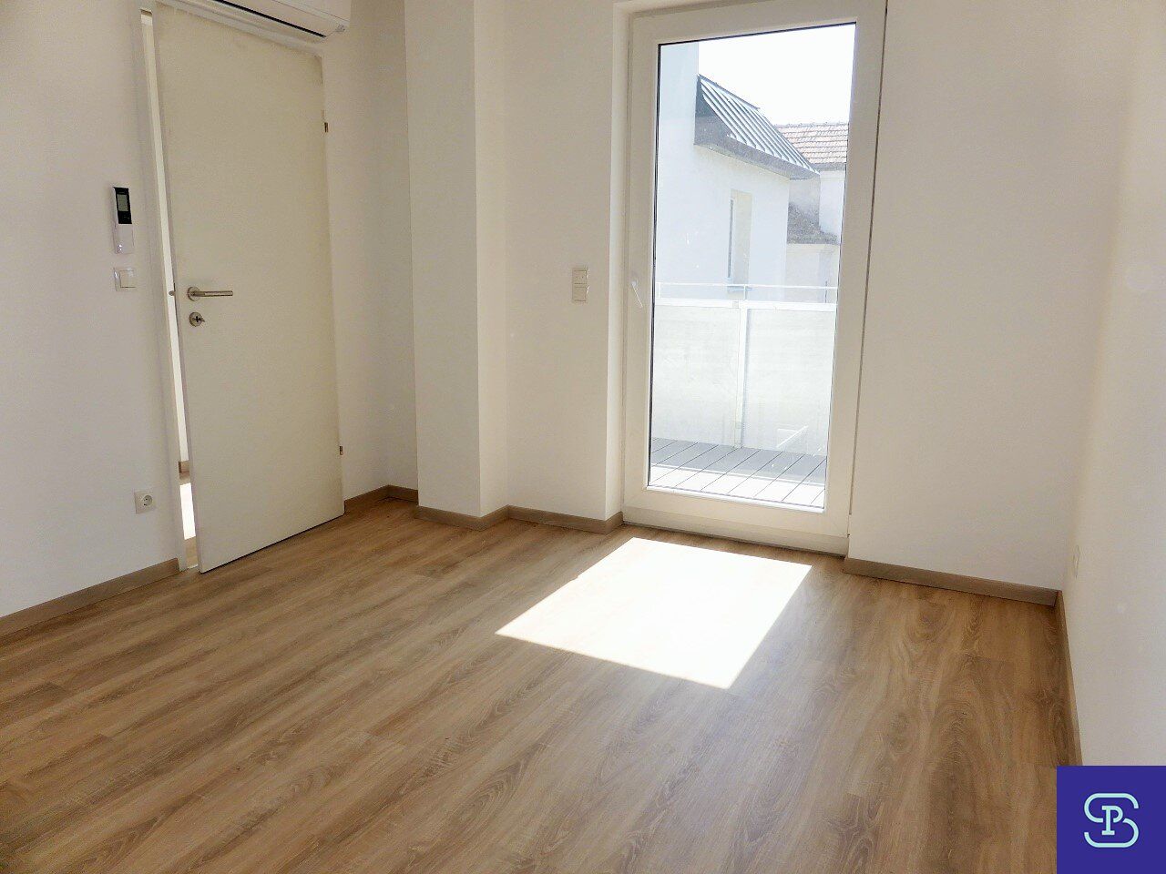 Provisionsfrei: Unbefristete 77m² DG-Wohnung mit Balkon Nähe Klinik Favoriten - 1100 Wien - Flere