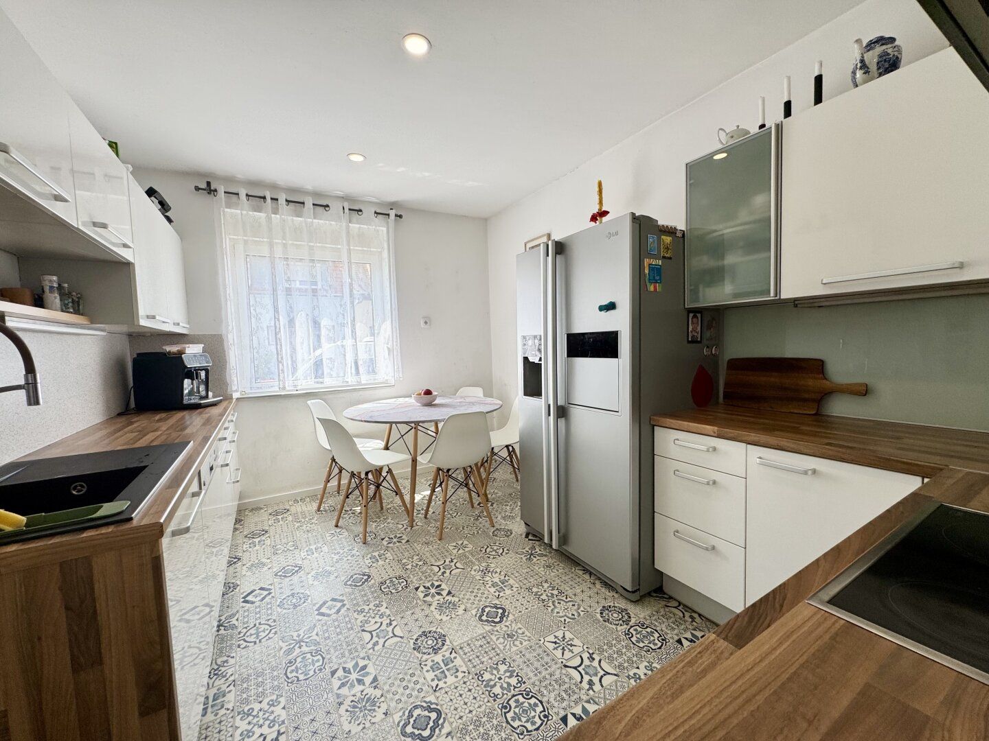 Straßgang! Modernisierte Doppelhaushälfte mit 5 Zimmern, Garten & Garage- Toplage!