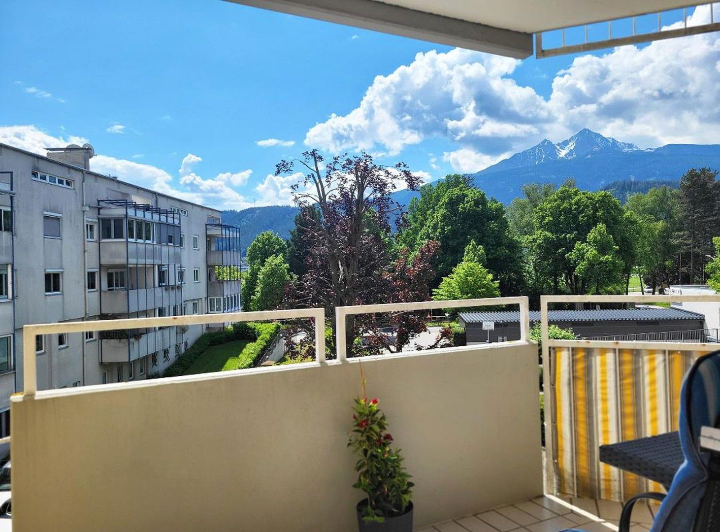 Helle 3-Zimmer-Wohnung mit 2 Balkonen in Hötting-West - Ideal für Singles, Paare oder WGs!