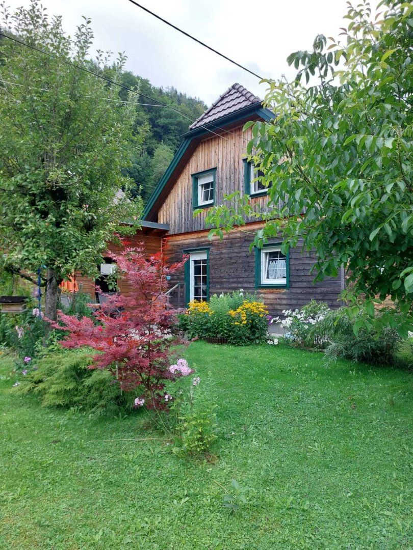 NEUER PREIS - WUNDERVOLL LÄNDLICHES HAUS in guter LAGE zu VERKAUFEN