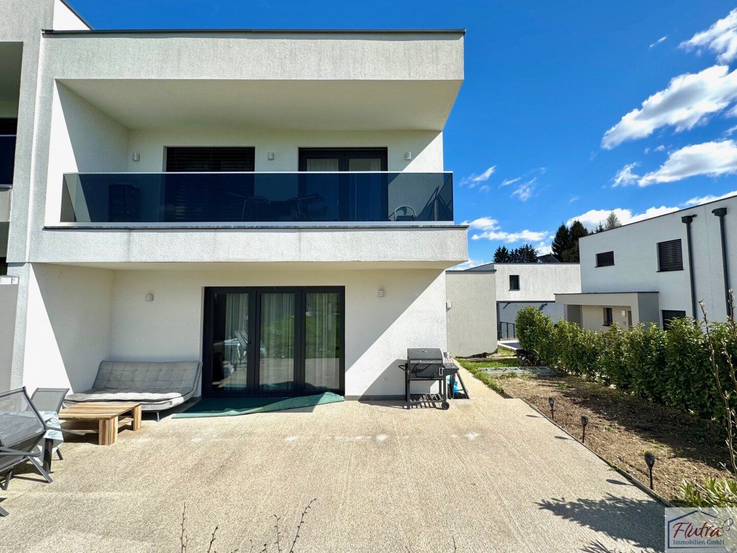 Neuwertige Doppelhaushälfte in Wels/Puchberg - modernes Wohnen samt Garage uvm.