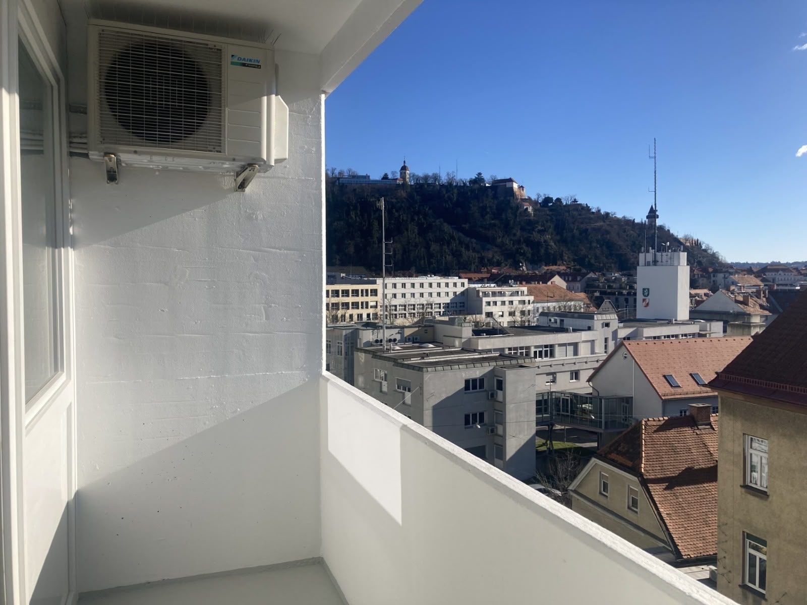 Nachmieter gesucht: Helle 3-Zimmer-Traumwohnung am Lendplatz (Klima, Loggia & Schlossbergblick)