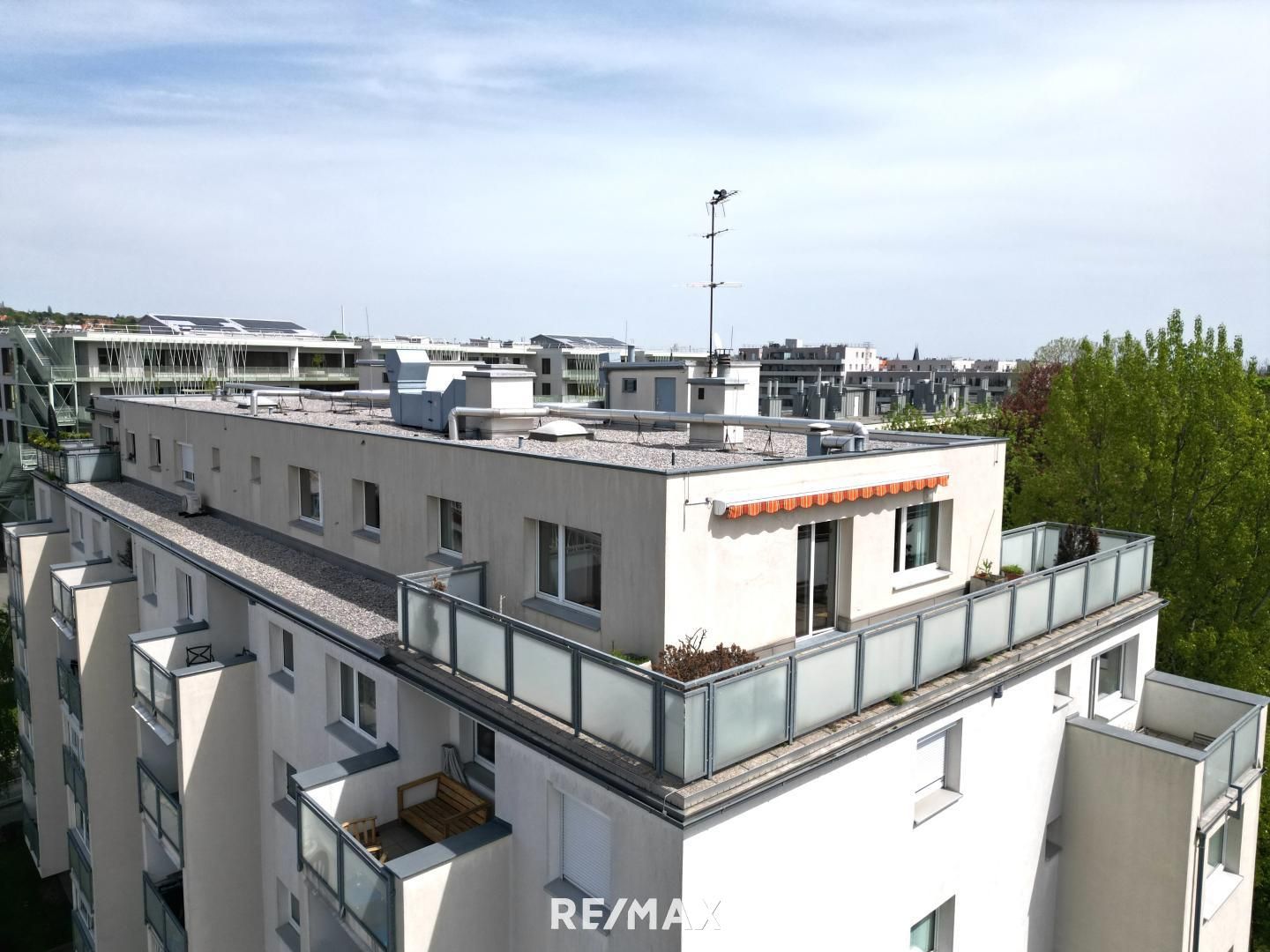 Großzügige 4-Zimmer-Dachgeschoßwohnung mit Weitblick nahe U4 Hütteldorf