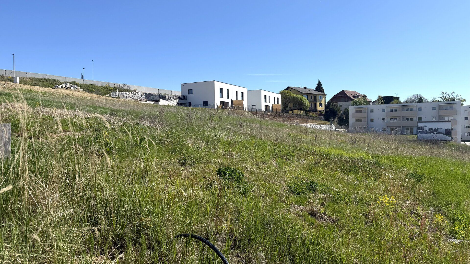 Baugrund mit genialem Bergpanorama - Ansicht 2