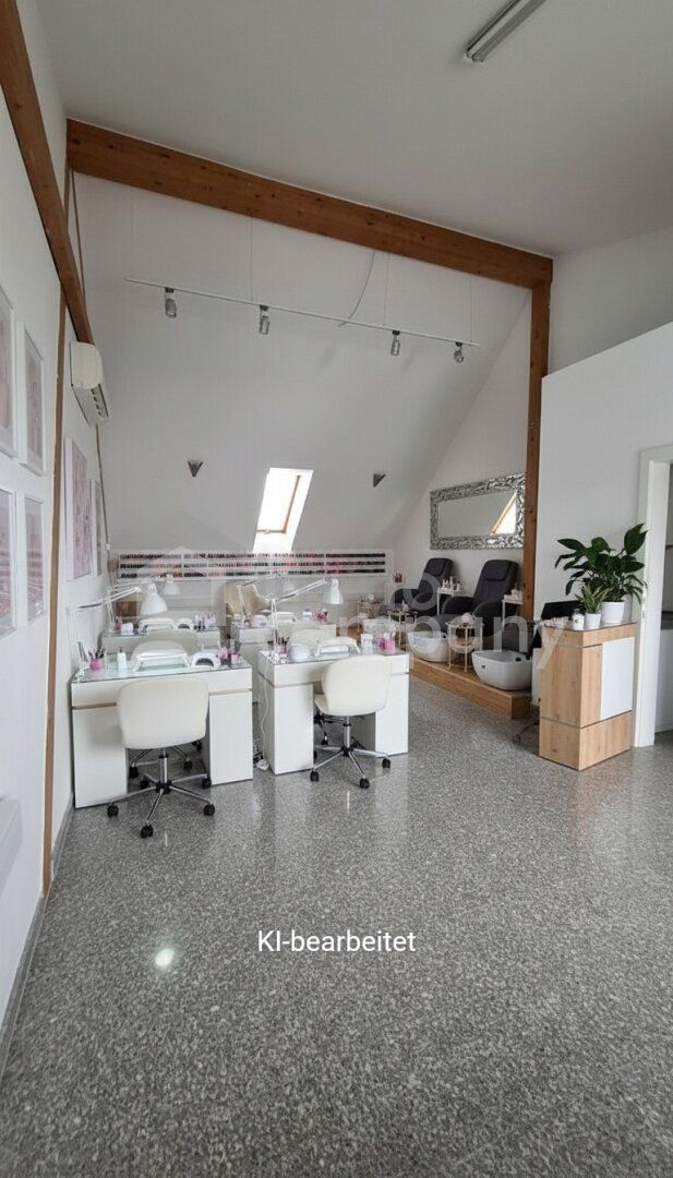 Geschäftslokal / Büro / Studio zu vermieten!