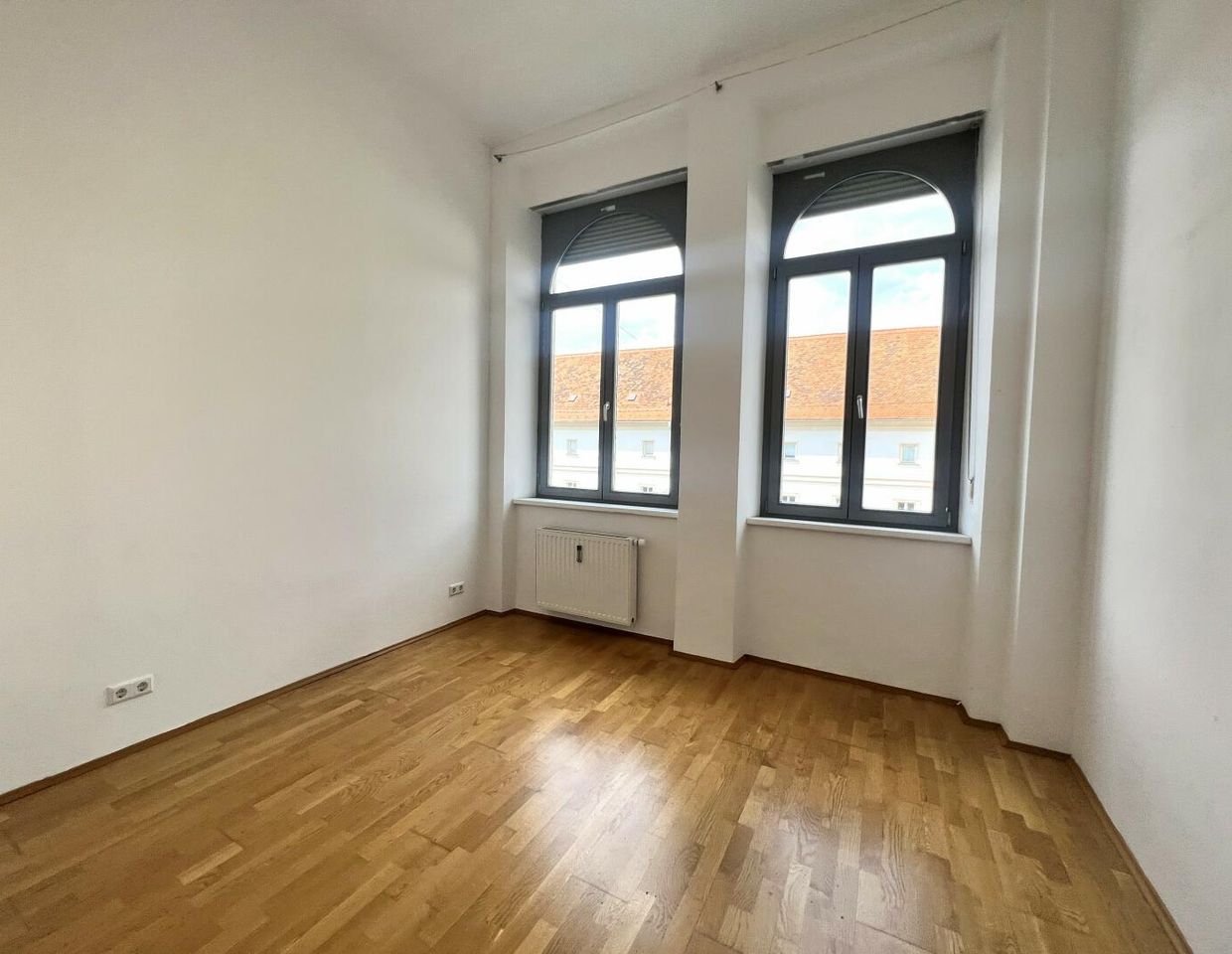 !!Altbau!! sanierte 2-Zimmer-Wohnung - nähe Roseggerhaus ++Videorundgang++