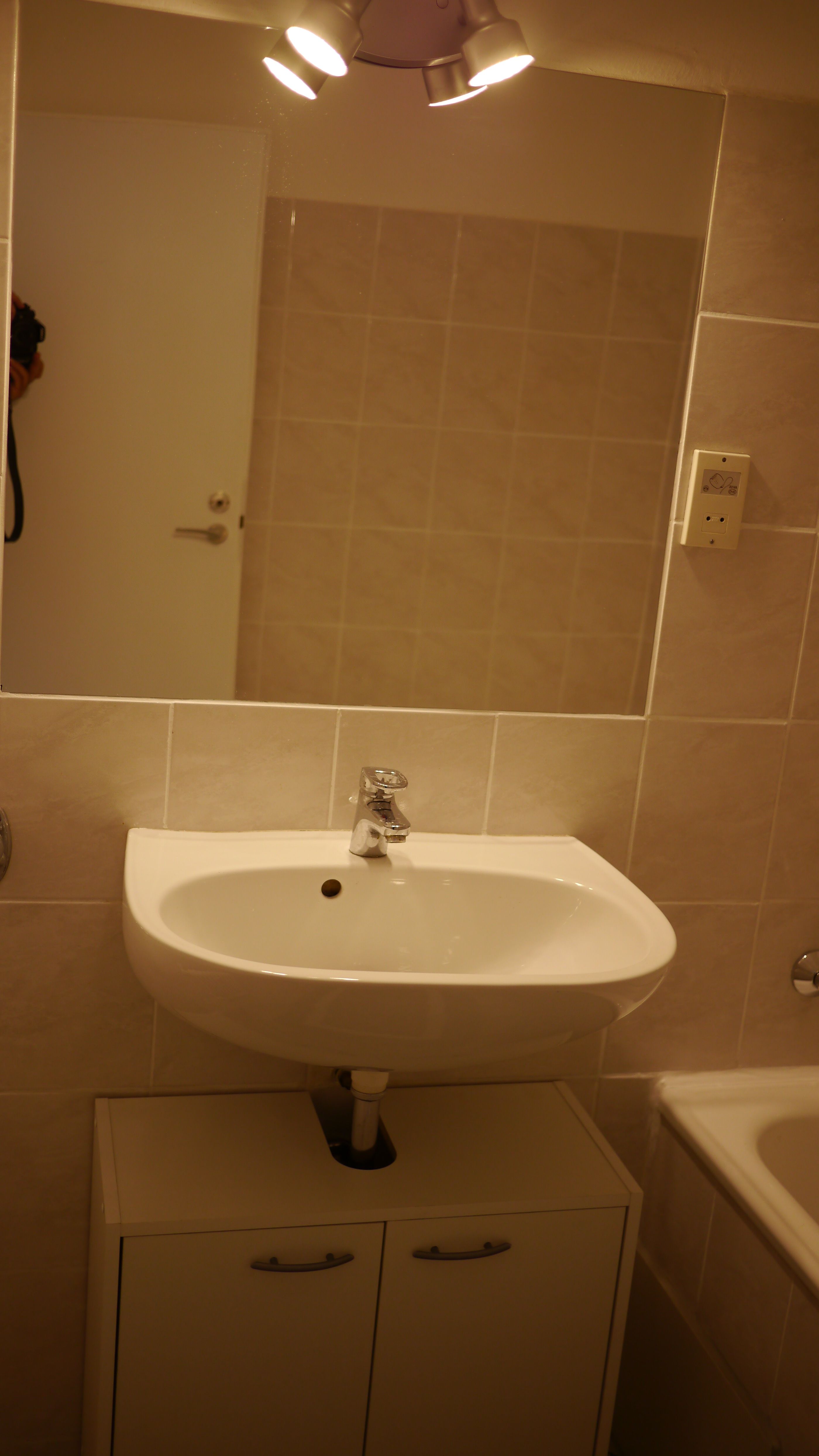 Ruhige geräumige Wohnung in 1080 Wien