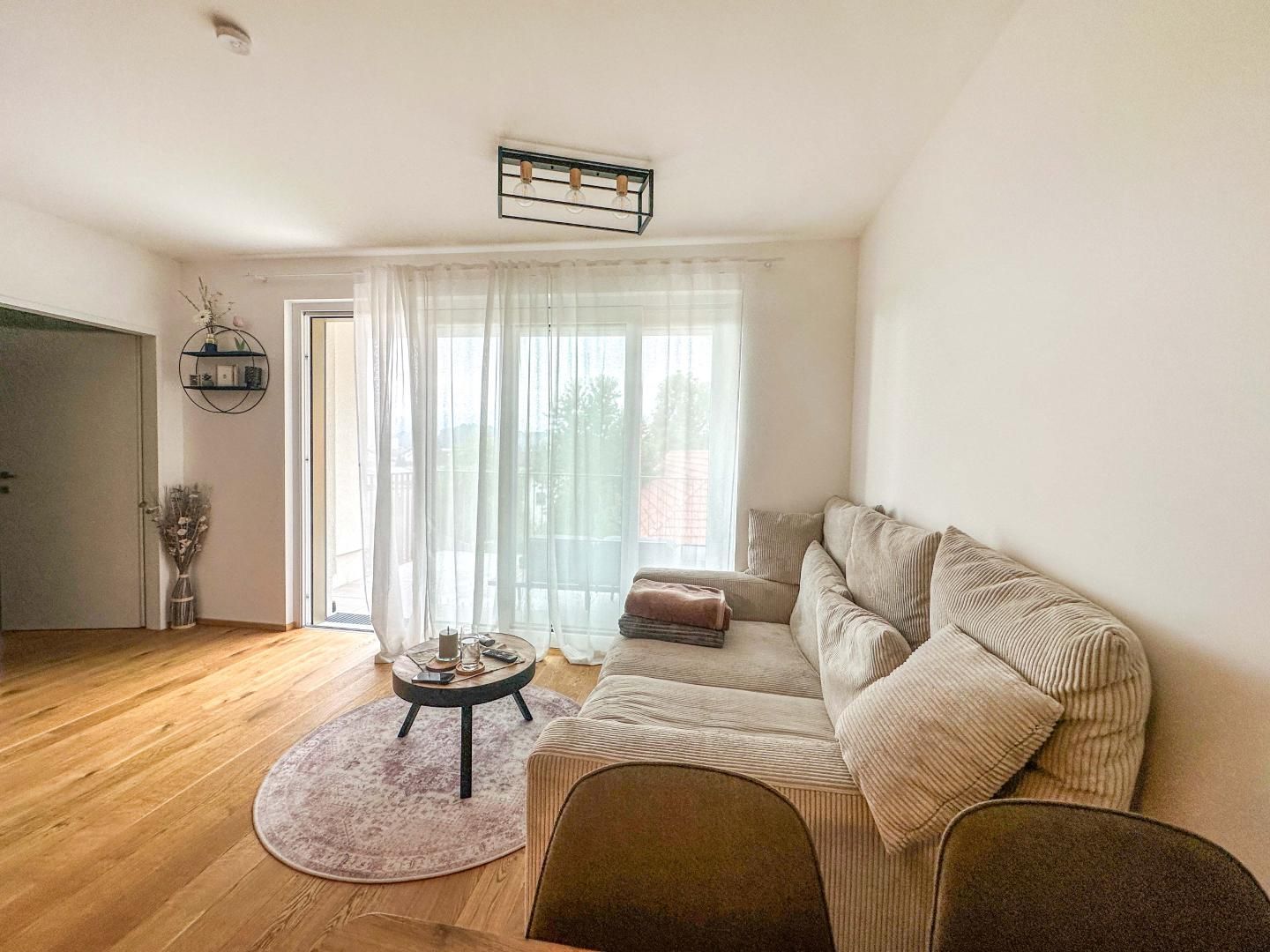 vermietete Anlegerwohnung 2-Zimmer-Dachgeschoss-Wohnung - Top 15